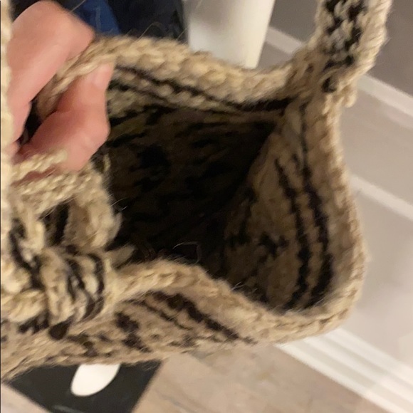 Handmade Wool SAC - Picture 3 of 5